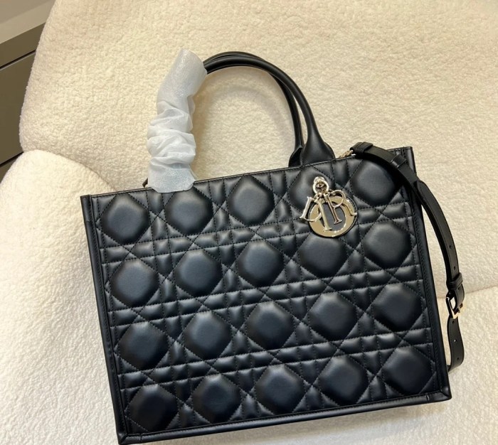 My Dior Glycine Wallet Powder Pink – luxurybags Chest hurts when i cough