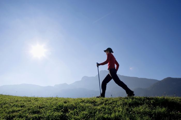 Walking cuts depression risk