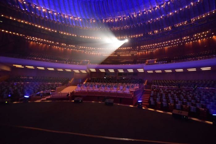 Setting the Stage, not Taking it — Reverse Leadership - The Innovation Show Stage 4 prostate cancer